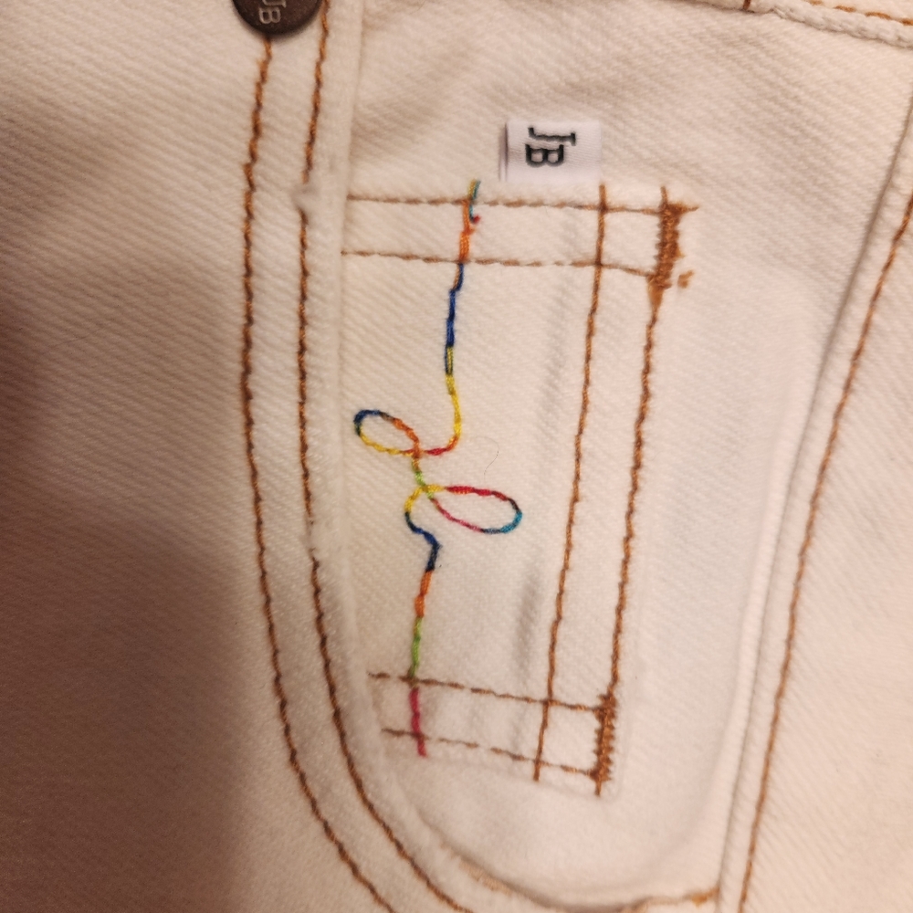 Judy Blue Rainbow Embroidery Shorts Mid-Rise New with Tags